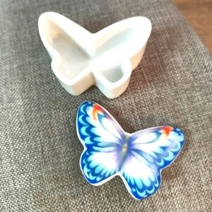 1980s jewelry box / brooch ceramic butterfly boho retro pin